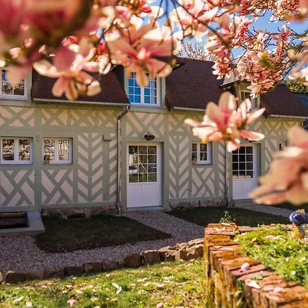 La Maison Du Corsaire Et Les Ateliers - Deux Adresses A Bed & Breakfast 4*