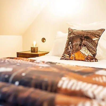 La Maison Du Corsaire Et Les Ateliers - Deux Adresses A Bed & Breakfast 4*