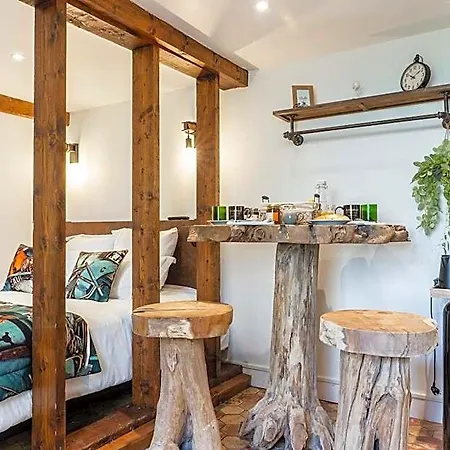 La Maison Du Corsaire Et Les Ateliers - Deux Adresses A Bed & Breakfast
