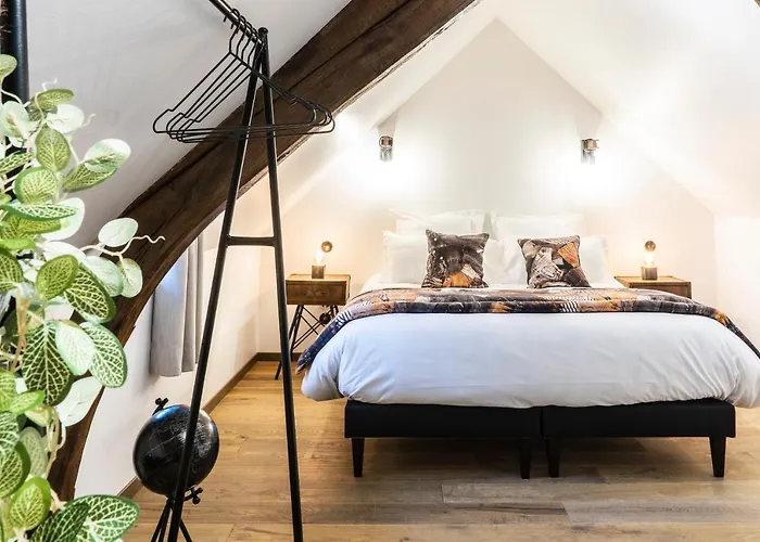 Bed & Breakfast La Maison Du Corsaire 3*