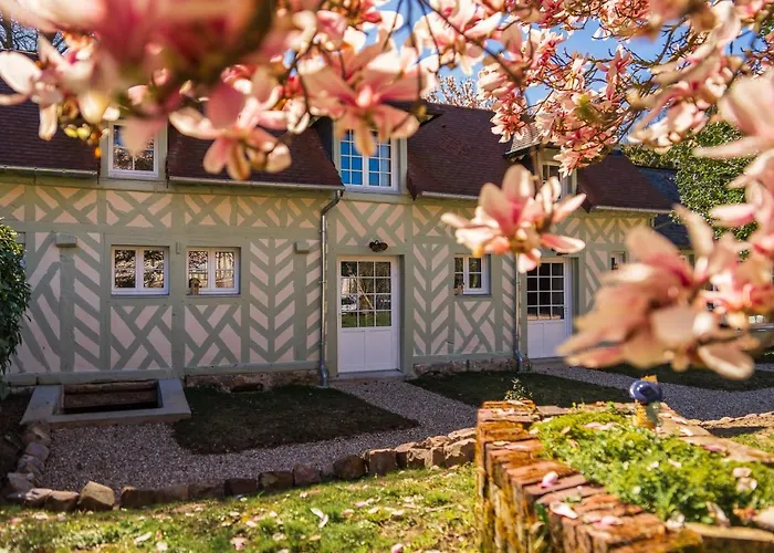 La Maison Du Corsaire Bed & Breakfast 3*